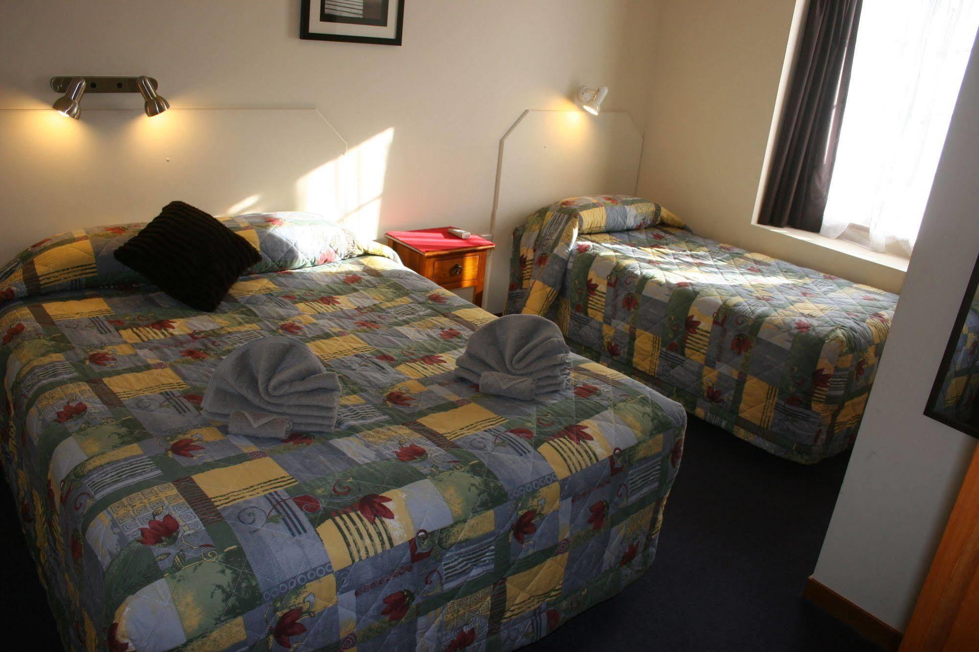 Garden Motel Dunedin Buitenkant foto