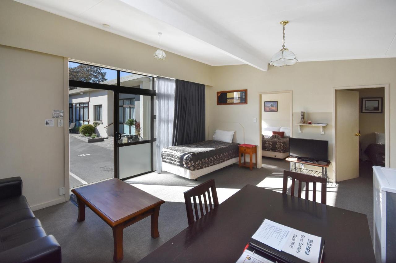Garden Motel Dunedin Buitenkant foto